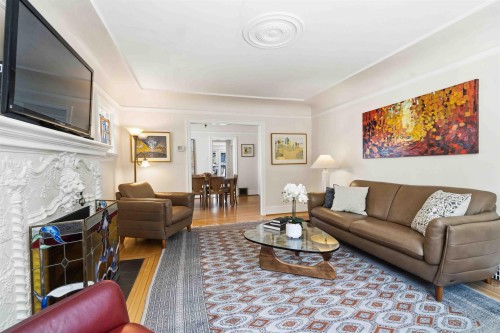 433 18Th Avenue W, Vancouver, BC 