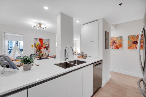 602-1177 Pacific Boulevard, Vancouver, BC 
