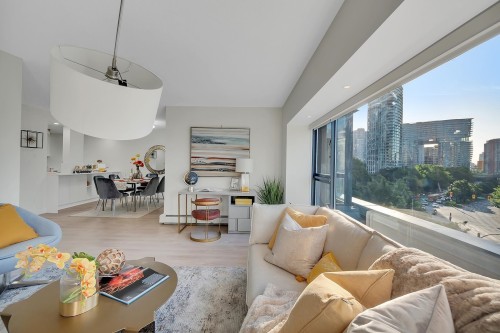 602-1177 Pacific Boulevard, Vancouver, BC 
