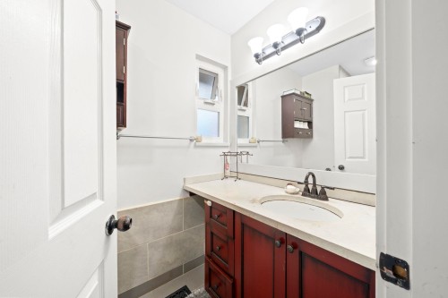 22905 113 Avenue, Maple Ridge, BC 