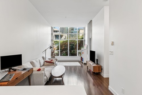 101-2077 Rosser Avenue, Burnaby, BC 