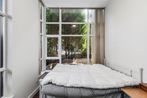 101-2077 Rosser Avenue, Burnaby, BC 