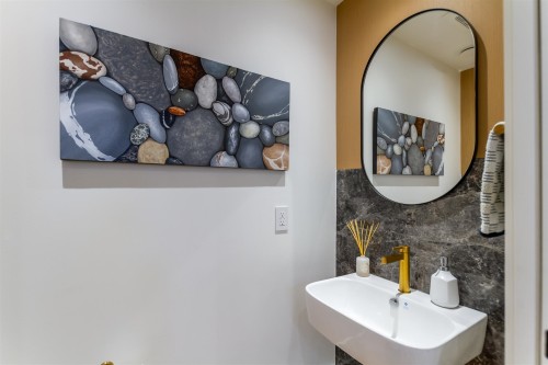 7061 Cypress Street, Vancouver, BC 