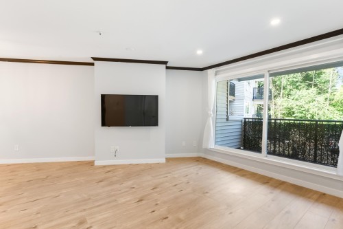 207-11595 Fraser Street, Maple Ridge, BC 