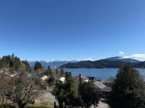 609 Glen Road, Gibsons, BC 