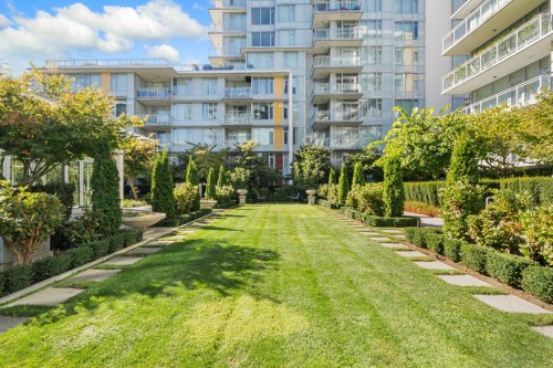 515-8688 Hazelbridge Way, Richmond, BC 