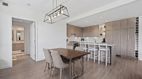 306-707 3Rd Street E, North Vancouver, BC 