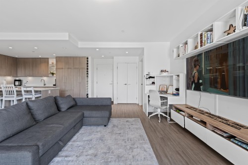 306-707 3Rd Street E, North Vancouver, BC 