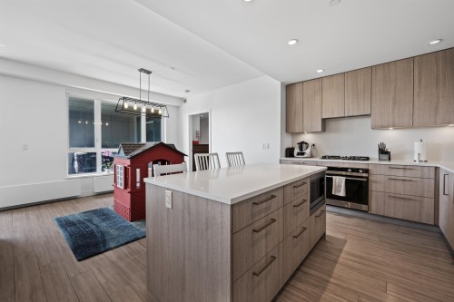 306-707 3Rd Street E, North Vancouver, BC 