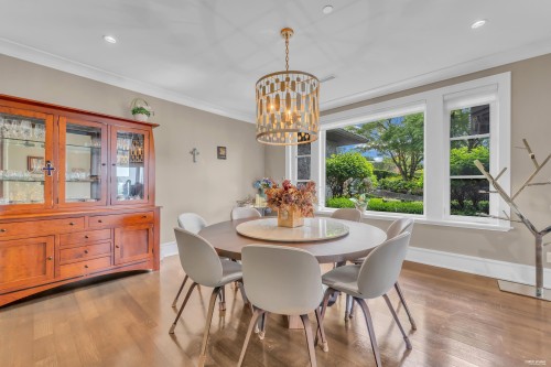 1108 Highland Place, West Vancouver, BC 