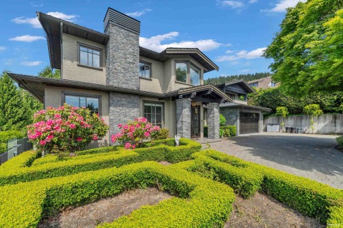 1108 Highland Place, West Vancouver, BC 