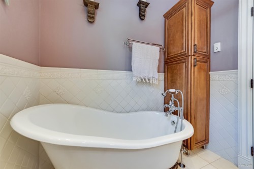836 68Th Avenue W, Vancouver, BC 