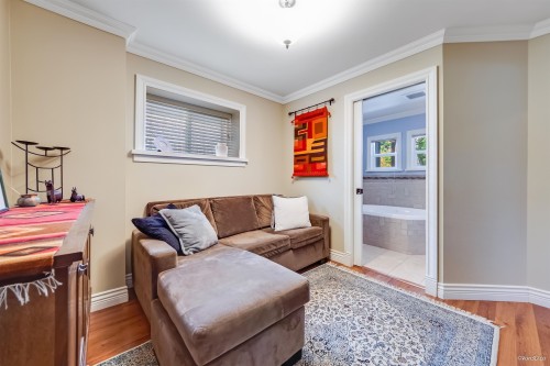 836 68Th Avenue W, Vancouver, BC 