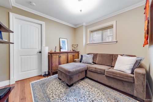 836 68Th Avenue W, Vancouver, BC 