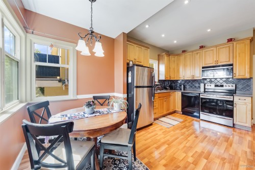 836 68Th Avenue W, Vancouver, BC 