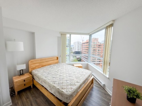 1602-1212 Howe Street, Vancouver, BC 