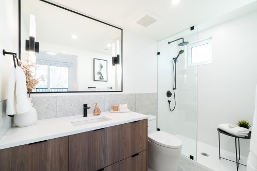103-1550 3Rd Avenue E, Vancouver, BC 