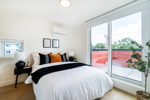 122-1552 3Rd Avenue E, Vancouver, BC 