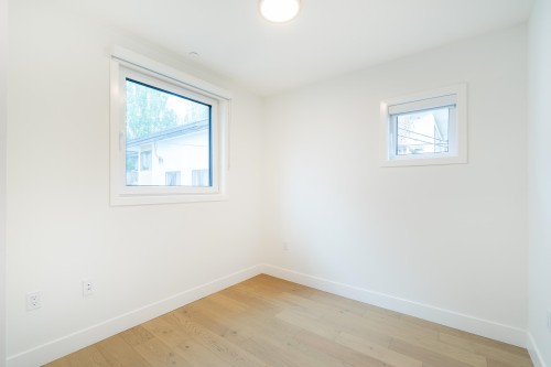 122-1552 3Rd Avenue E, Vancouver, BC 