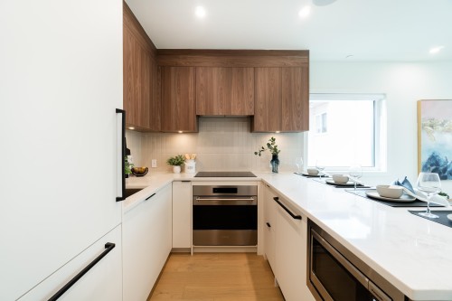 124-1552 3Rd Avenue E, Vancouver, BC 
