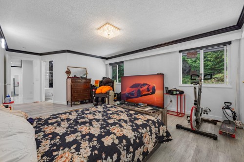 4621 Caulfeild Drive, West Vancouver, BC 