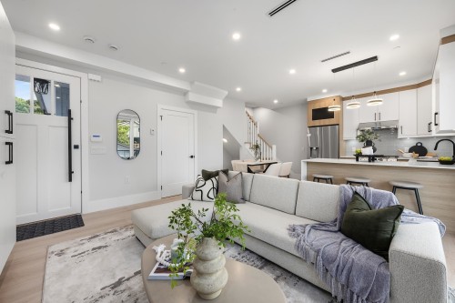 2743 Mcgill Street, Vancouver, BC 