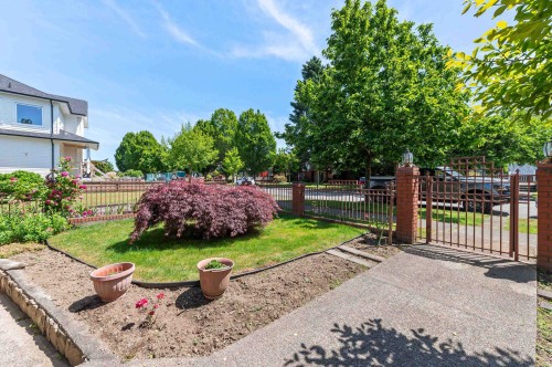 2411 39Th Avenue E, Vancouver, BC 