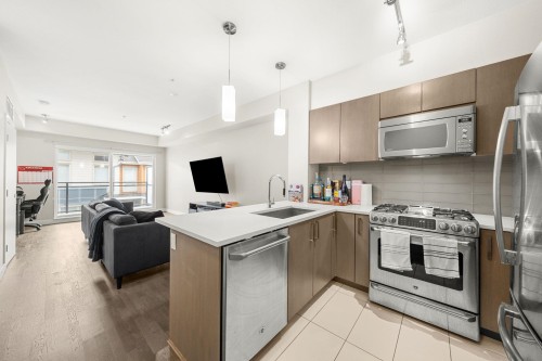313-10155 River Drive, Richmond, BC 