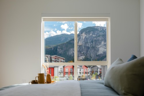 38065 Helm Way, Squamish, BC 