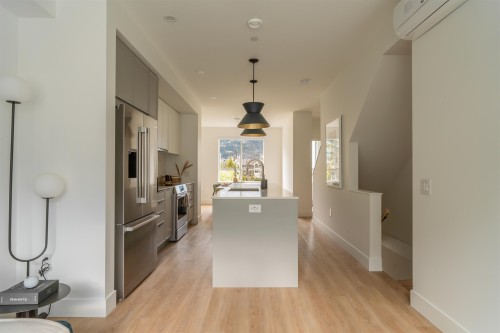 38065 Helm Way, Squamish, BC 