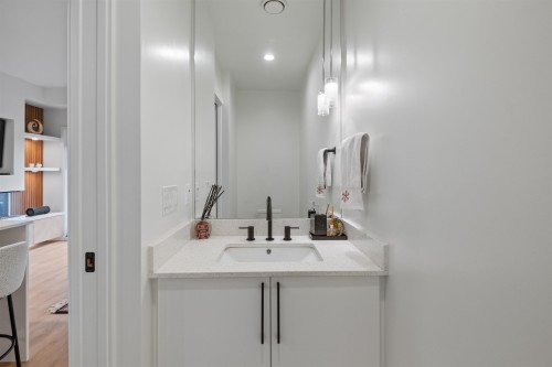 137-535 2Nd Street E, North Vancouver, BC 