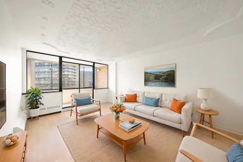 1002-6651 Minoru Boulevard  Richmond, BC V6Y 1Z2
