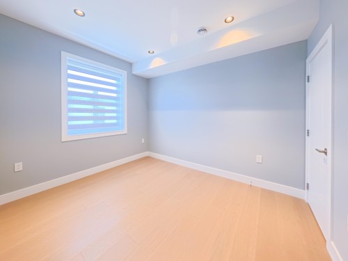 2-2557 King Edward Avenue W, Vancouver, BC 