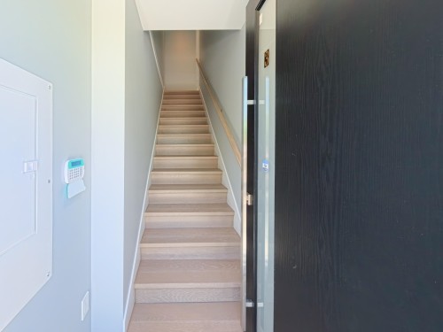 2-2557 King Edward Avenue W, Vancouver, BC 