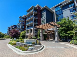 302-5055 Springs Boulevard Tsawwassen, BC V4M 0A5