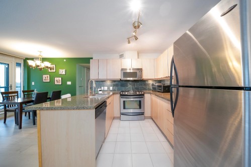 1709-6068 No. 3 Road, Richmond, BC 