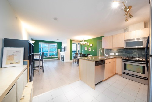 1709-6068 No. 3 Road, Richmond, BC 