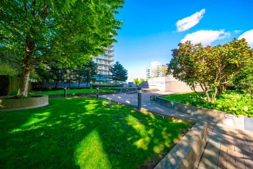 1709-6068 No. 3 Road, Richmond, BC 