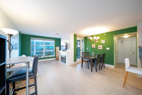 1709-6068 No. 3 Road, Richmond, BC 