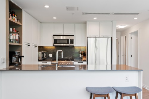 807-1401 Hunter Street  North Vancouver, BC V7J 0E2