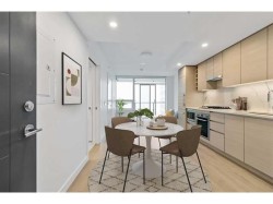 210X-823 Carnarvon Street New Westminster, BC V3M 0N5