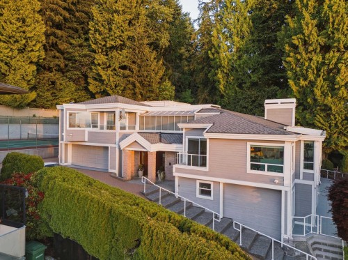 1574 Chartwell Drive, West Vancouver, BC 