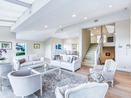 1574 Chartwell Drive, West Vancouver, BC 