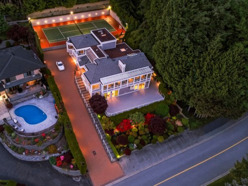 1574 Chartwell Drive, West Vancouver, BC 