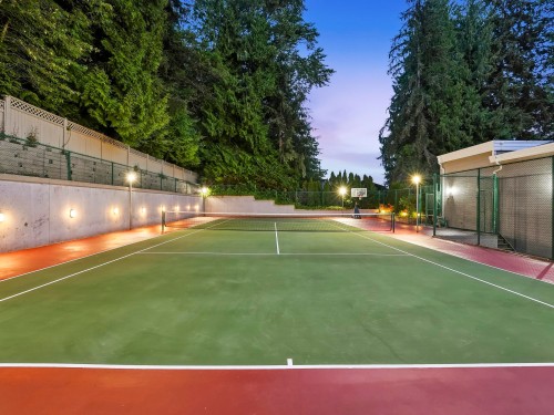 1574 Chartwell Drive, West Vancouver, BC 