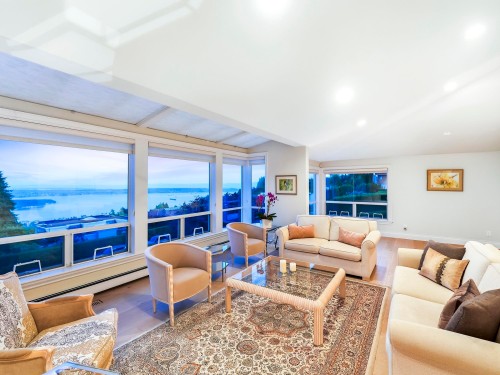 1574 Chartwell Drive, West Vancouver, BC 