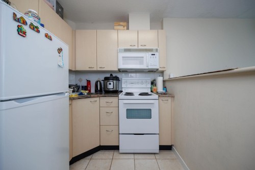 809-1331 Alberni Street, Vancouver, BC 