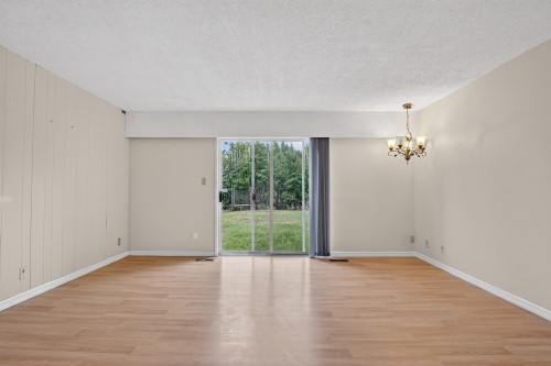 7290 11Th Avenue, Burnaby, BC 