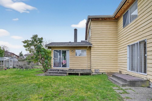 7290 11Th Avenue, Burnaby, BC 