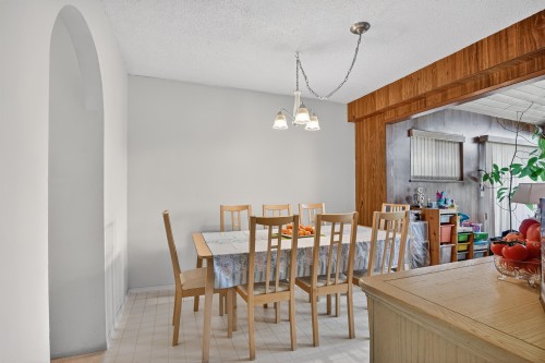 7290 11Th Avenue, Burnaby, BC 